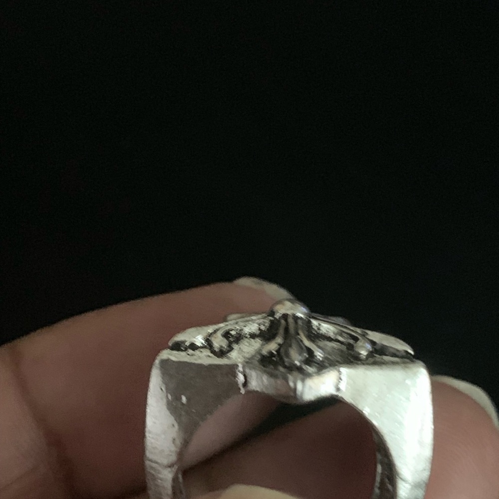 Ring - Picture 6 of 8